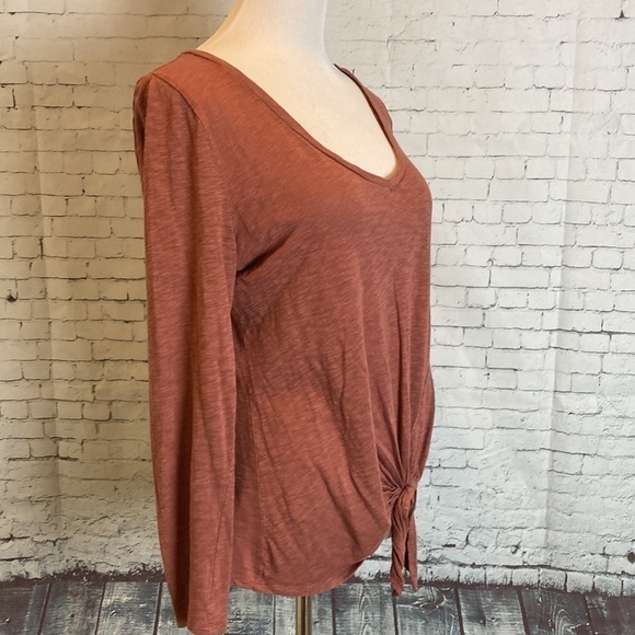 Express One Eleven V-Neck Tie Front Easy Long Sleeve Lightweight Shirt Normcore - Picture 7 of 15